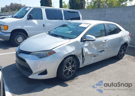 2018 Toyota Corolla Le z USA, uszkodzony, nr VIN 2T1BURHE3JC976542